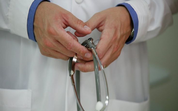 Οι Ένοπλες Δυνάμεις «δανείζουν» γιατρούς στο υπουργείο Υγείας