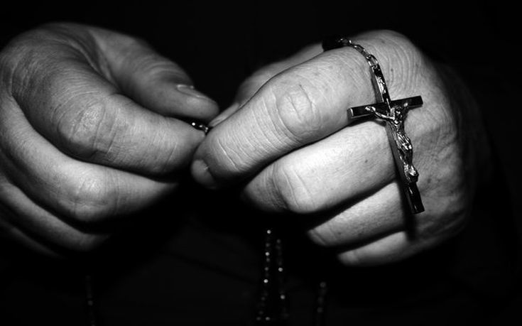 Παρέσυρε και σκότωσε τροχονόμο επειδή έψαχνε το ροζάριό του για να προσευχηθεί 4 145145