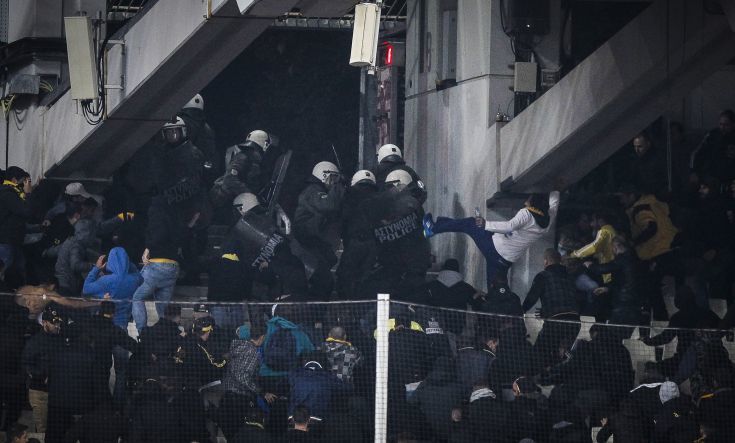 SUPERLEAGUE / &Aacute;&Aring;&Ecirc; - &ETH;&Aacute;&Iuml;&Ecirc; / / (&Ouml;&Ugrave;&Ocirc;&Iuml;&Atilde;&Ntilde;&Aacute;&Ouml;&Eacute;&Aacute;: LATO KLODIAN / EUROKINISSI)