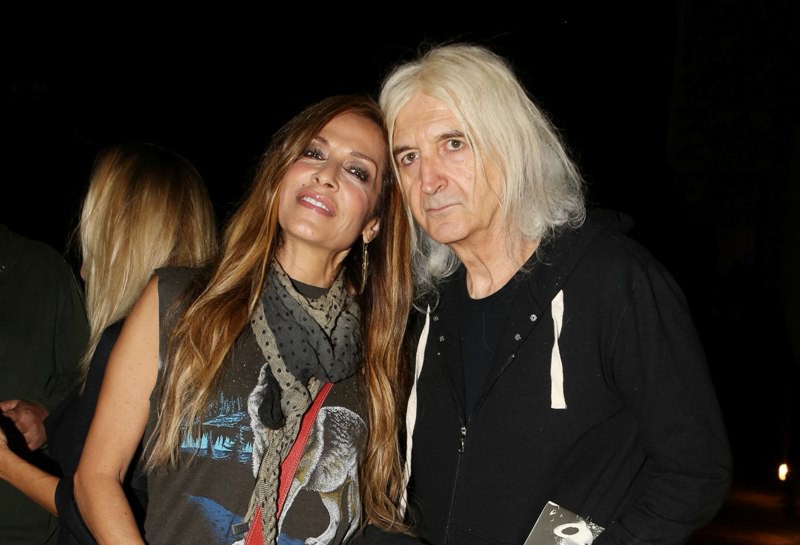 ANA VISI NIKOS KARVELAS