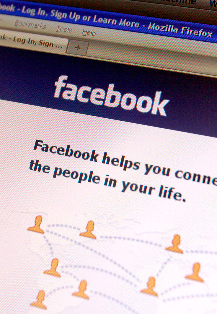 Να πώς βρίσκει το Facebook τους ανθρώπους που μπορεί να ξέρουμε 7 AP_110211165565