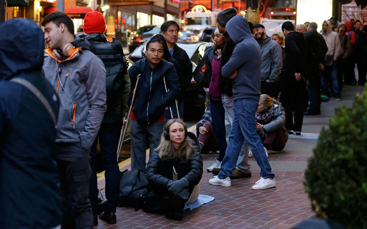 IPHONE &Alpha;&Nu;&Alpha;&Mu;&Omicron;&Nu;&Eta;