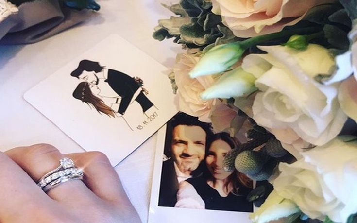 Παντρεύτηκε η Αθηνά Οικονομάκου