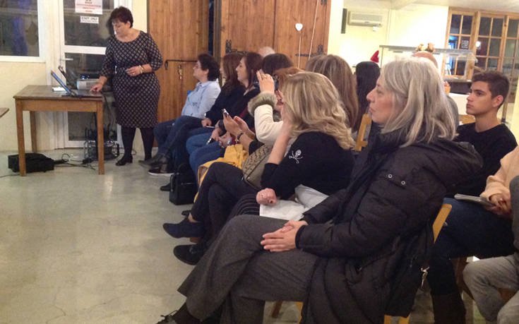 &Eta; &pi;&alpha;&rho;&omicron;&upsilon;&sigma;ί&alpha;&sigma;&eta; &tau;&eta;&sigmaf; &sigma;&upsilon;&nu;έ&rho;&gamma;&epsilon;&iota;&alpha;&sigmaf; &tau;&omega;&nu; &phi;&omicron;&rho;έ&omega;&nu; &sigma;&tau;&omicron; Golden Donkeys