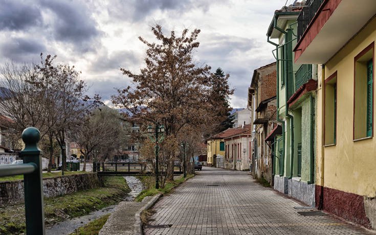 &Phi;&Lambda;&Omega;&Rho;&Iota;&Nu;&Alpha;