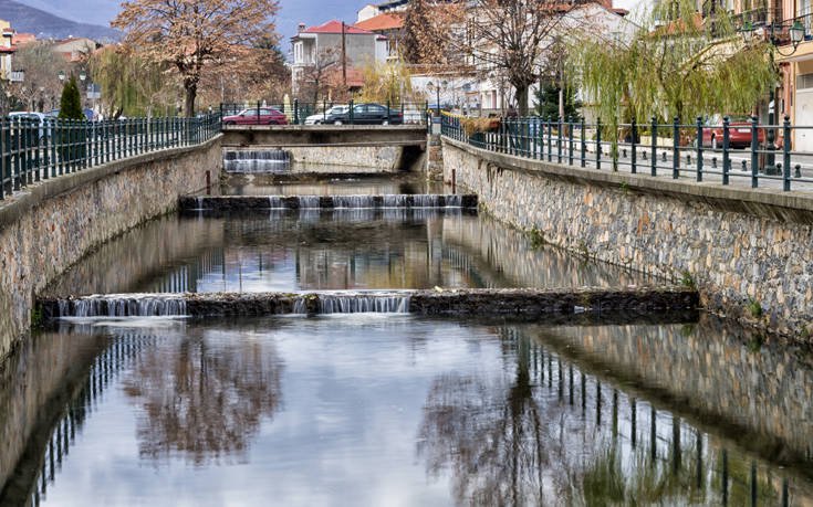 &Phi;&Lambda;&Omega;&Rho;&Iota;&Nu;&Alpha;