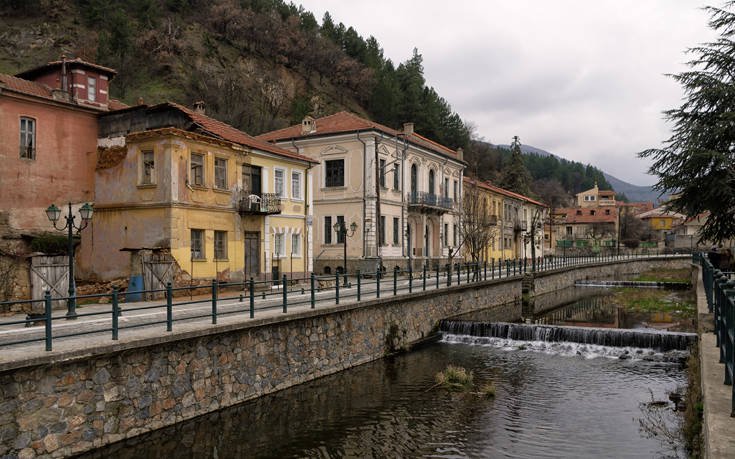 &Phi;&Lambda;&Omega;&Rho;&Iota;&Nu;&Alpha;