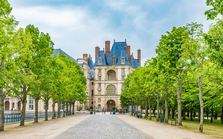 &Phi;&Omicron;&Nu;&Tau;&Alpha;&Iota;&Nu;&Epsilon;&Mu;&Pi;&Lambda;&Omega; &Gamma;&Alpha;&Lambda;&Lambda;&Iota;&Alpha;