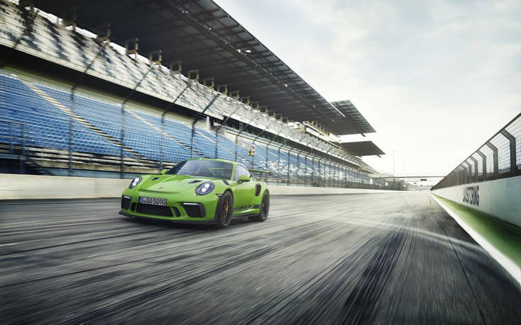 Η νέα Porsche πρωταγωνιστεί στο σαλόνι αυτοκινήτου της Γενεύης 31 P17_1150