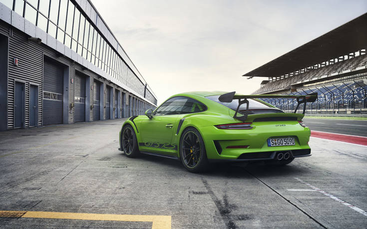 Η νέα Porsche πρωταγωνιστεί στο σαλόνι αυτοκινήτου της Γενεύης 27 P17_1156