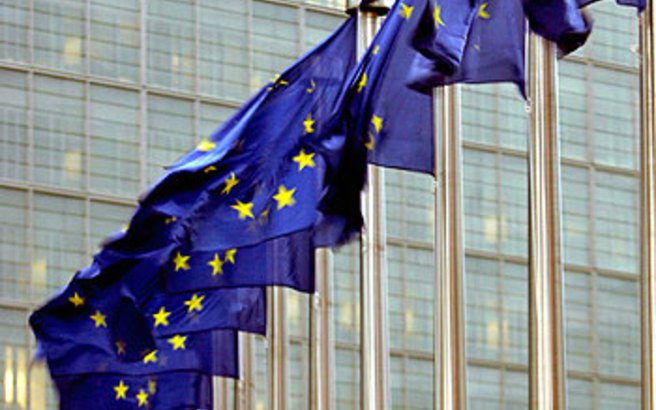 Εξαίρεση από τους αμερικανικούς δασμούς θέλει η Ε.Ε.