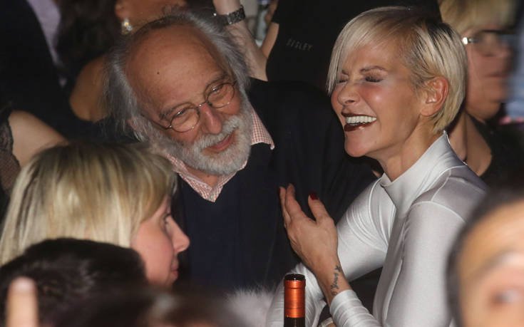 Μαρία Ελένη Λυκουρέζου: Καλά κάνει και συνεχίζει τη ζωή του ο πατέρας μου με τη Νατάσα