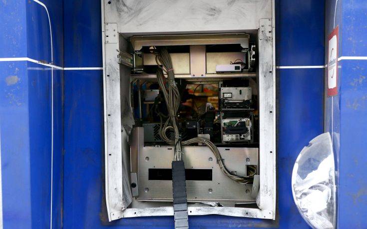 Ο συναγερμός χάλασε τα σχέδια στους βομβιστές των ΑΤΜ στο Δήλεσι