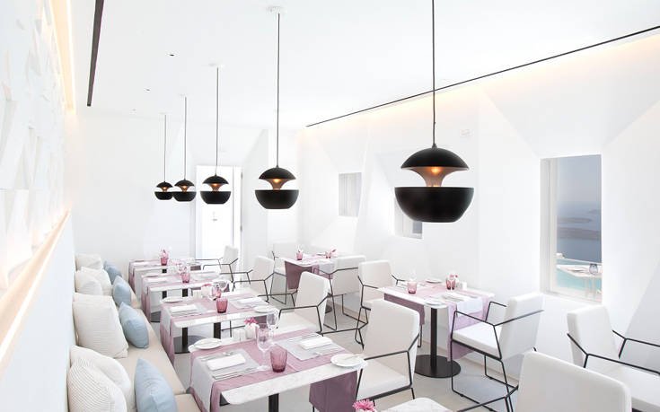 Νέα διάκριση για το εστιατόριο Santoro του Grace Santorini 8 Grace-Santorini-Santoro_Restaurant_Interior
