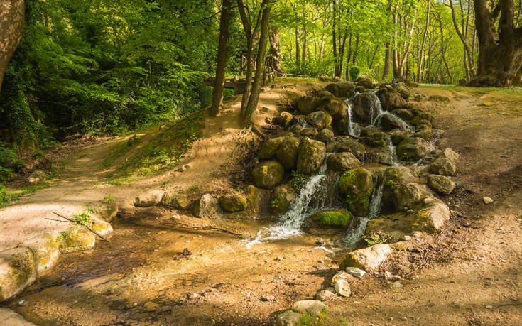 &Nu;&Alpha;&Omicron;&Upsilon;&Sigma;&Alpha; &Kappa;&Alpha;&Tau;&Alpha;&Rho;&Rho;&Alpha;&Kappa;&Tau;&Epsilon;&Sigma;