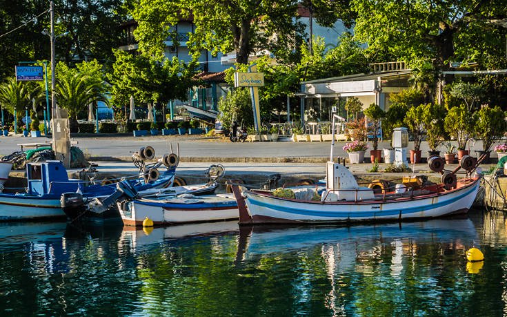 &Pi;&Lambda;&Alpha;&Tau;&Alpha;&Mu;&Omega;&Nu;&Alpha;&Sigma;