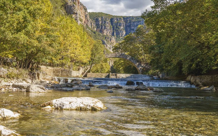 &Beta;&Omicron;&Iota;&Delta;&Omicron;&Mu;&Alpha;&Tau;&Eta;&Sigma;