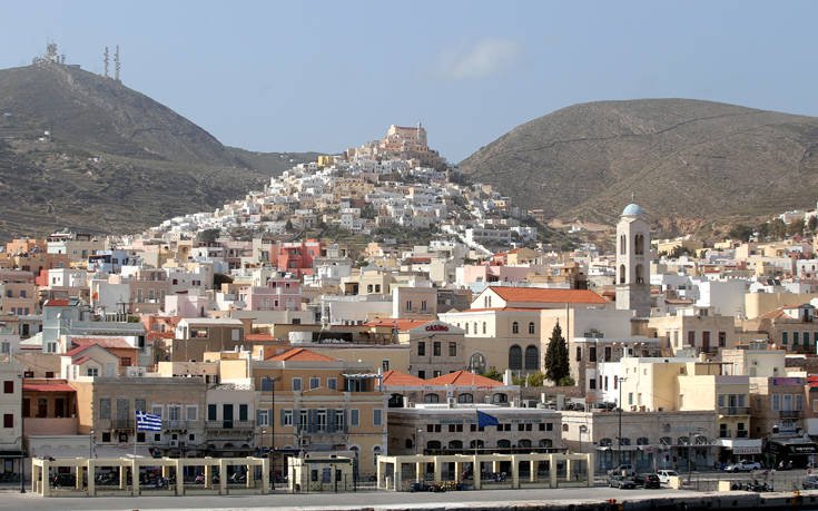 Ρετρό ατμόσφαιρα στην καρδιά των Κυκλάδων 21 ΣΥΡΟΣ
