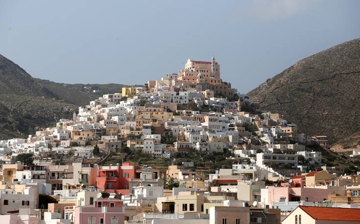 Ρετρό ατμόσφαιρα στην καρδιά των Κυκλάδων 22 ΣΥΡΟΣ