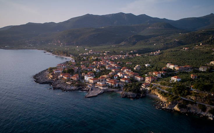 Καρδαμύλη, το δαντελένιο κέντημα στη Μάνη