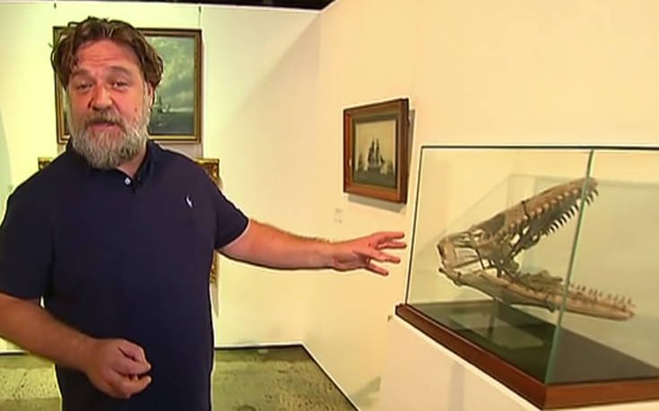 Ο Ράσελ Κρόου χώρισε και έβγαλε σε δημοπρασία γαμήλια αναμνηστικά