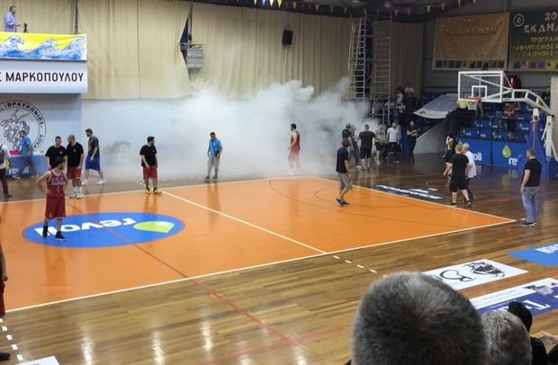 Τρομερά επεισόδια στο Μαρκόπουλο με οπαδούς της Νήαρ Ηστ
