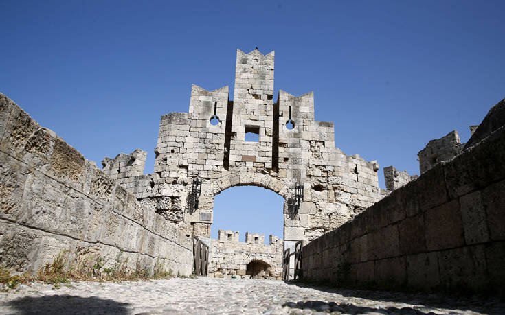 Η διαχρονική γοητεία του νησιού των Ιπποτών
