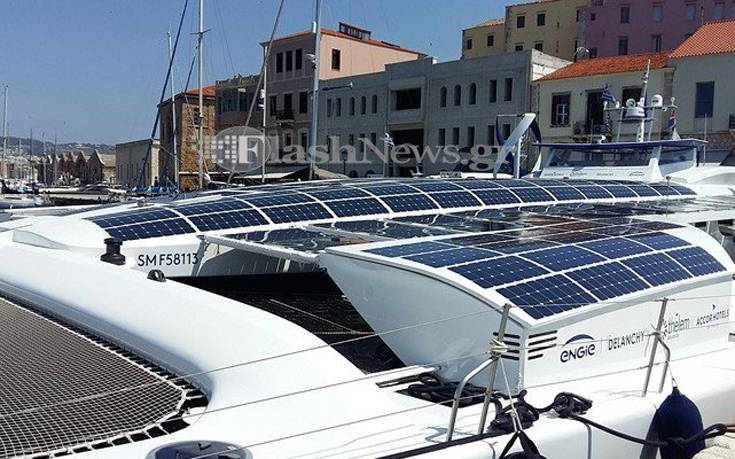 Το ξεχωριστό καταμαράν στο παλιό λιμάνι των Χανίων 19 dpgojo2
