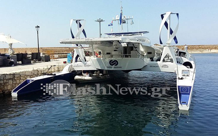 Το ξεχωριστό καταμαράν στο παλιό λιμάνι των Χανίων 21 dpgojo5