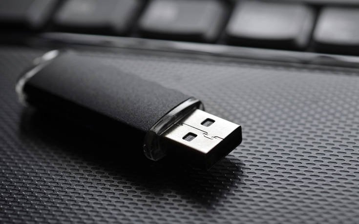 Εταιρεία απαγόρευσε τα USB στικ στους εργαζόμενους 4 shutterstock126828701