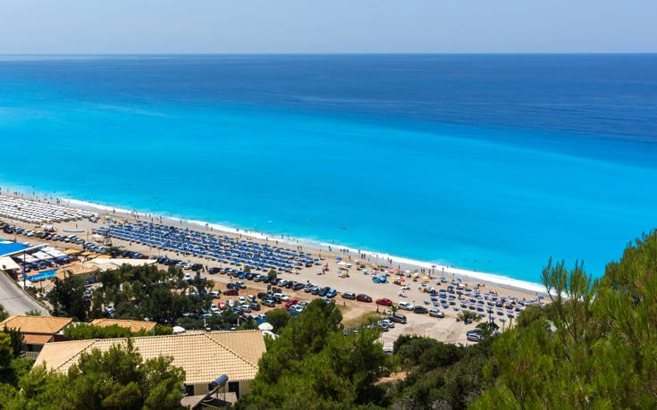 Όλη η χρωματική παλέτα του μπλε στο Κάθισμα της Λευκάδας 19 ΚΑΘΙΣΜΑ ΛΕΥΚΑΔΑ