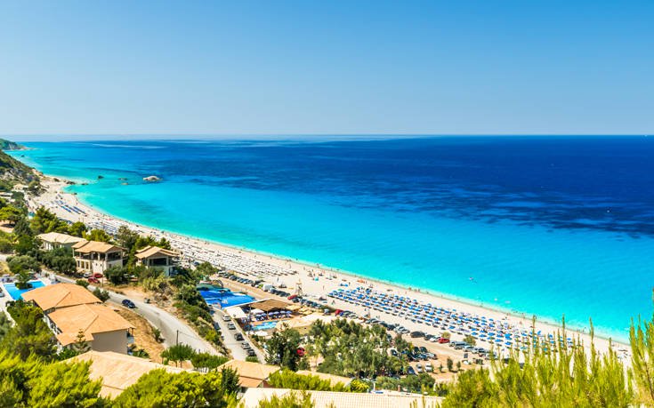 Όλη η χρωματική παλέτα του μπλε στο Κάθισμα της Λευκάδας 18 ΚΑΘΙΣΜΑ ΛΕΥΚΑΔΑ