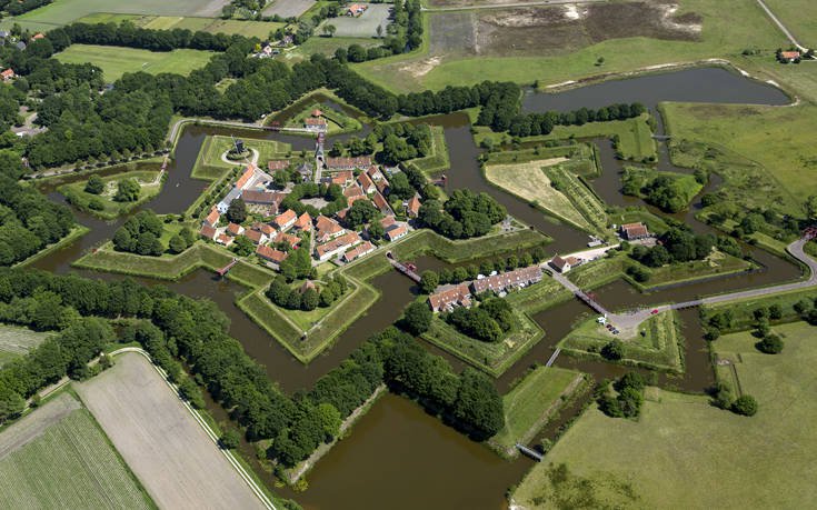 BOURTANGE &Omicron;&Lambda;&Lambda;&Alpha;&Nu;&Delta;&Iota;&Alpha;