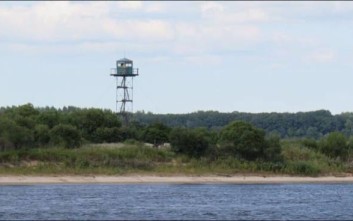 the_guard_protecting_the_border_between_russia_and_china_is_not_what_he_seems_640_01