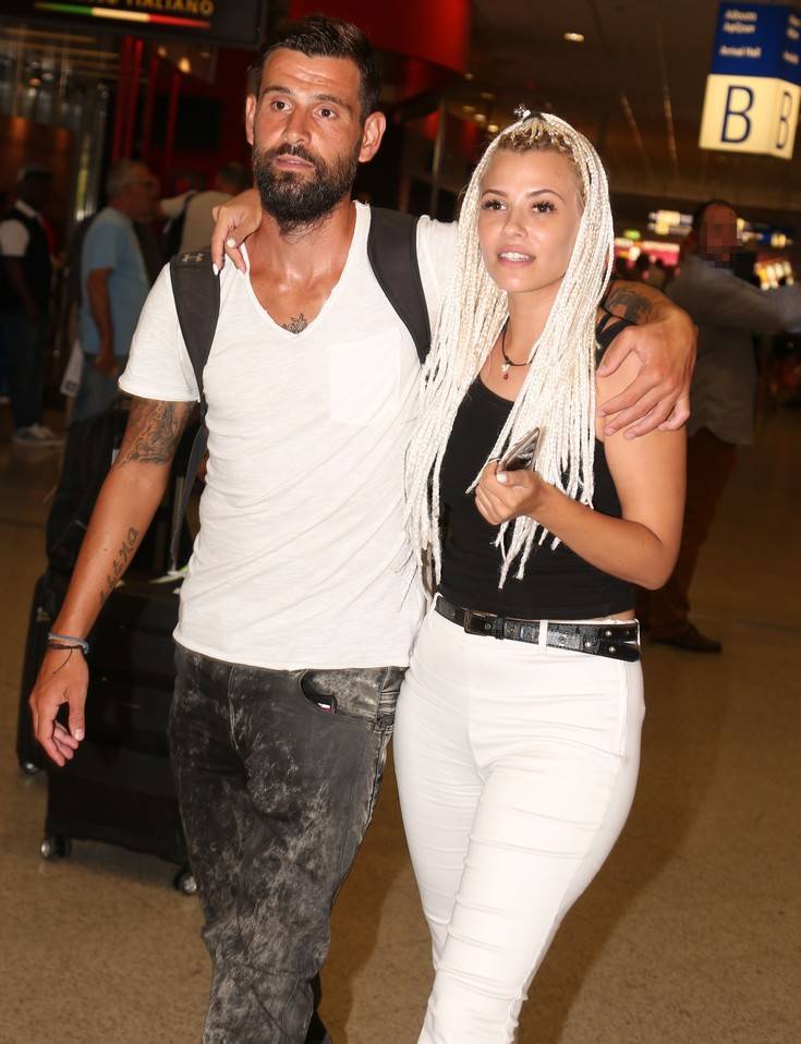 Ο Μουρούτσος έφυγε από το Survivor 2, γύρισε Ελλάδα και έπεσε στην αγκαλιά της Λάουρας 25 0702_MIXALIS_MOYROYTSOS_LAOYRA_NARGES_962018