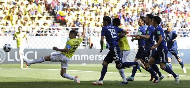 &Omicron;&iota; &Iota;ά&pi;&omega;&nu;&epsilon;&sigmaf; &gamma;&lambda;ί&tau;&omega;&sigma;&alpha;&nu; &tau;&omicron; “&chi;&alpha;&rho;&alpha;&kappa;ί&rho;&iota;”, 2-1 &tau;&eta;&nu; &Kappa;&omicron;&lambda;&omicron;&mu;&beta;ί&alpha;