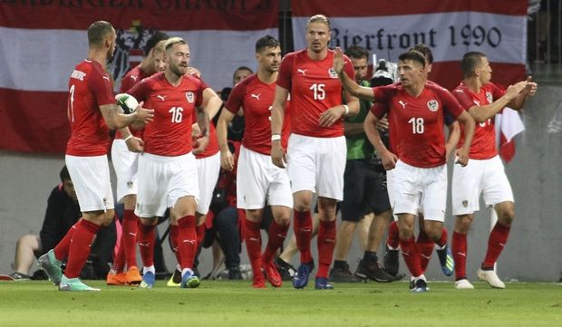Ήττα για Γερμανία, χαμόγελα για Νόιερ 10 austria