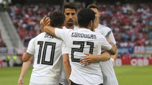 Ήττα για Γερμανία, χαμόγελα για Νόιερ 9 germany
