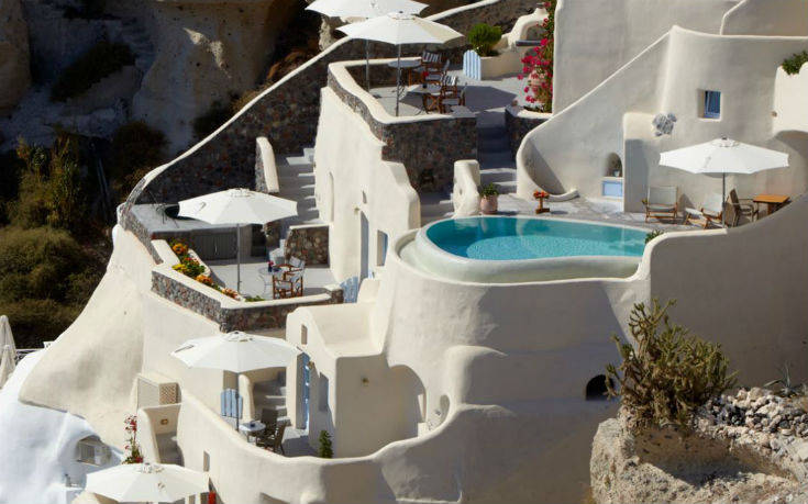 Pezoules of Oia, μια απίστευτη εμπειρία διαμονής σας περιμένει στη Σαντορίνη