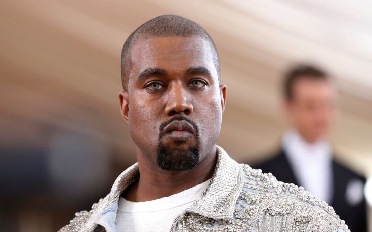 O Kanye West πήγε σε γάμο με παντόφλα και κάλτσα 4 kanye