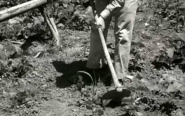 Ο άνθρωπος που κατασκεύαζε δρόμο με τα χέρια σε καιρό πολέμου διηγείται