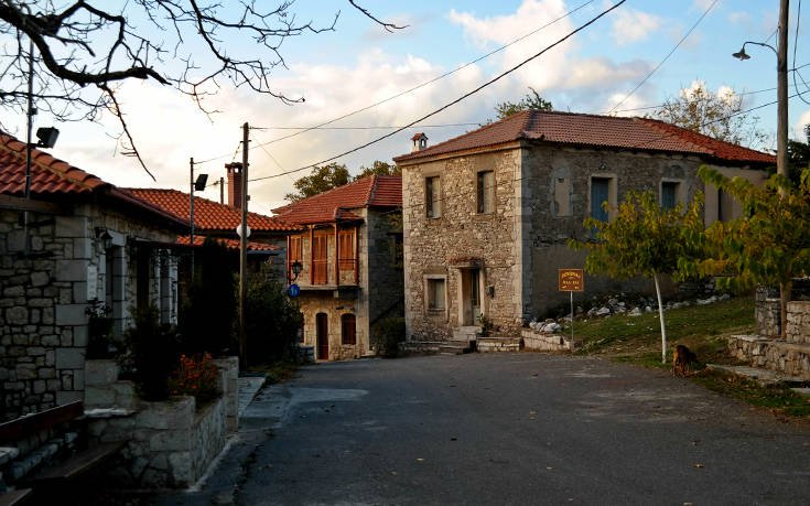 Το ορεινό χωριό της Αρκαδίας με την πανοραμική θέα 18 4296958 1