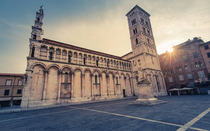 shutterstock 672192760 1