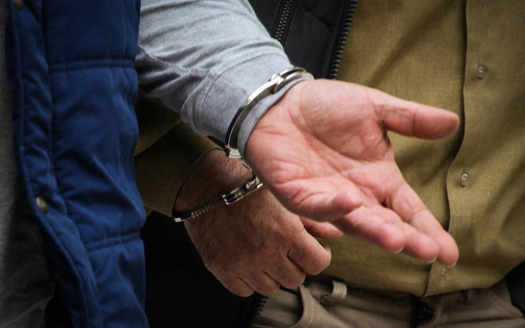 Σύλληψη τριών ατόμων για κατοχή και διακίνηση ναρκωτικών στο Ηράκλειο