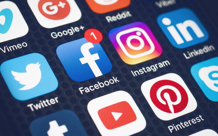 Καταγγελία ότι το Facebook επέτρεπε σε εταιρίες να διαβάζουν μηνύματα χρηστών 4 shutterstock573033001