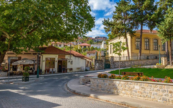 Μία πόλη με χαρακτήρα, έθιμα και παραδόσεις 22 shutterstock 737968123 1
