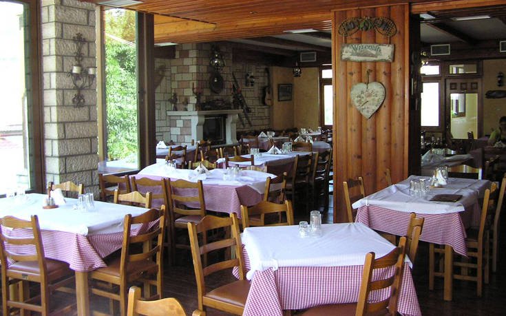 Πέντε παραδοσιακές ταβέρνες σε δημοφιλείς χριστουγεννιάτικους προορισμούς 15 xwriatiko 1