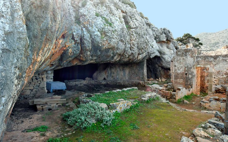 Ανακαλύψτε το Σπήλαιο της Παναγίας της Αρκουδιώτισσας