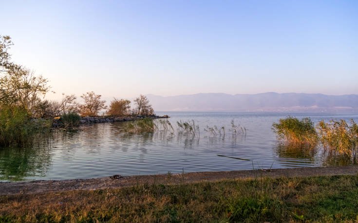 Όμορφες εικόνες από τη μεγαλύτερη λίμνη της Μακεδονίας