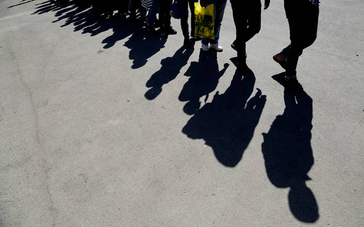 «Αντάρτικο» από Νάπολη και Παλέρμο για το νέο μεταναστευτικό νόμο της κυβέρνησης 4 17253477587624
